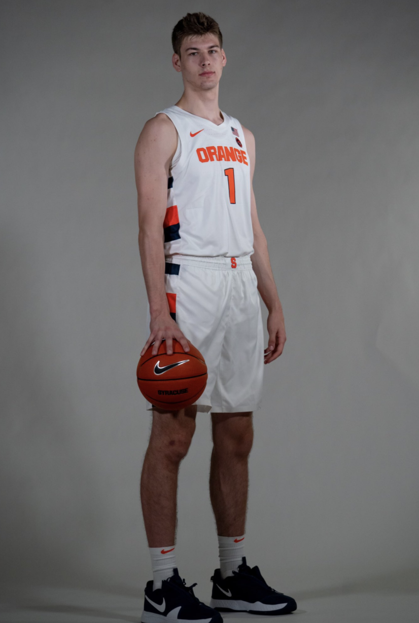 Damn, Kyle Filipowski Looks Fire in That Syracuse Uniform Orange Fizz